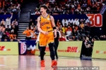 躺赢局!王哲林9分7篮板1助攻1抢断 正负值-15
